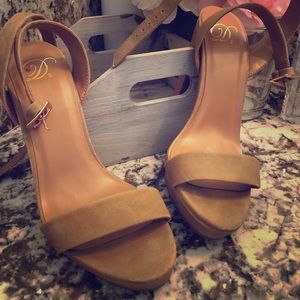 Medium tan high heels